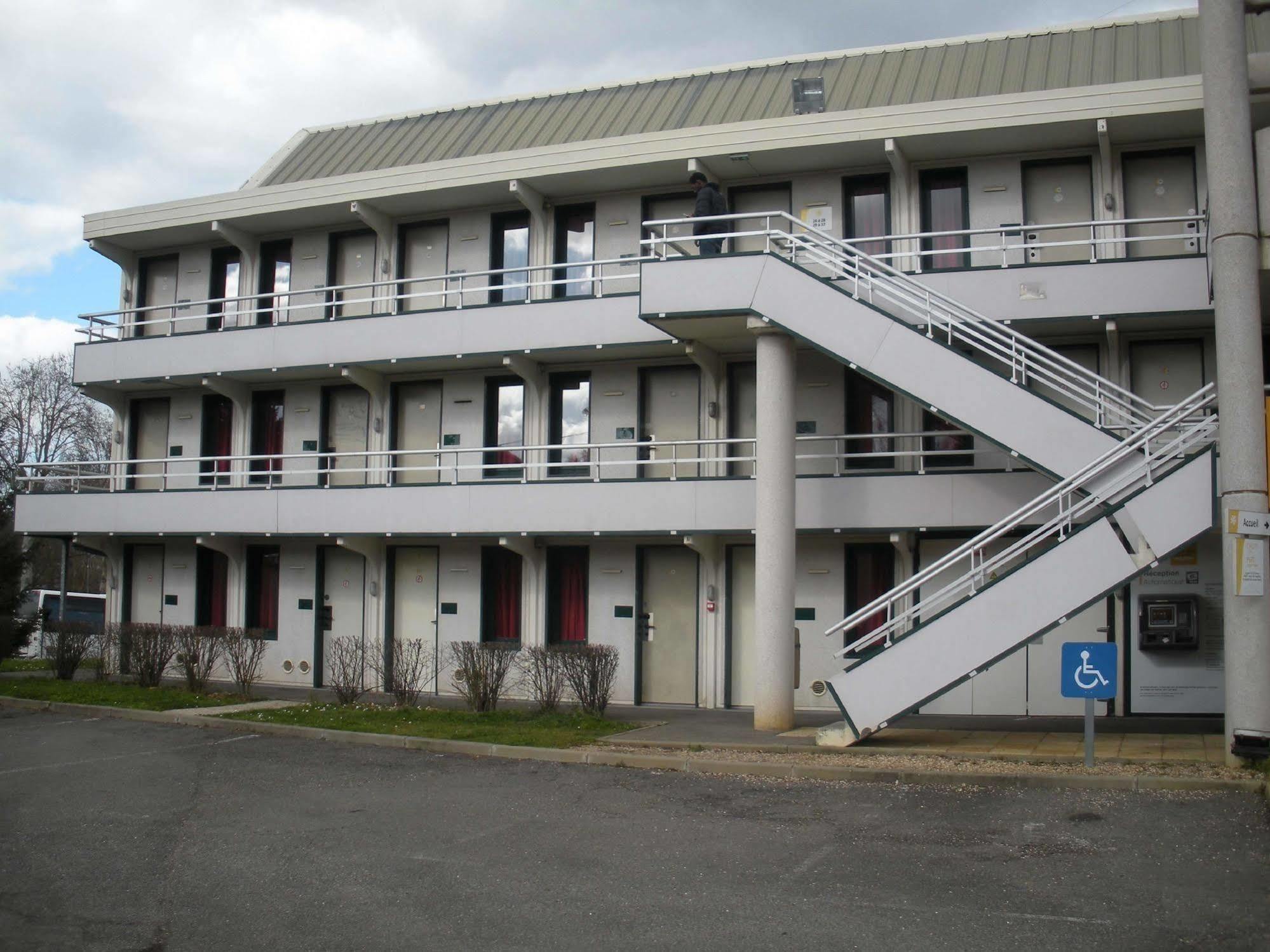 Premiere Classe Dreux Exterior photo
